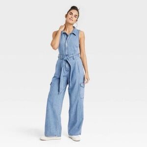 Adorable Universal Thread Blue Denim Overalls with Zipper Front, Size 00